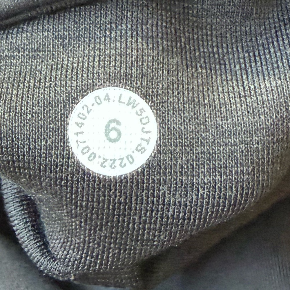 Lululemon Instill High-Rise Tight 25" in Black Size 6 - Picture 14 of 16